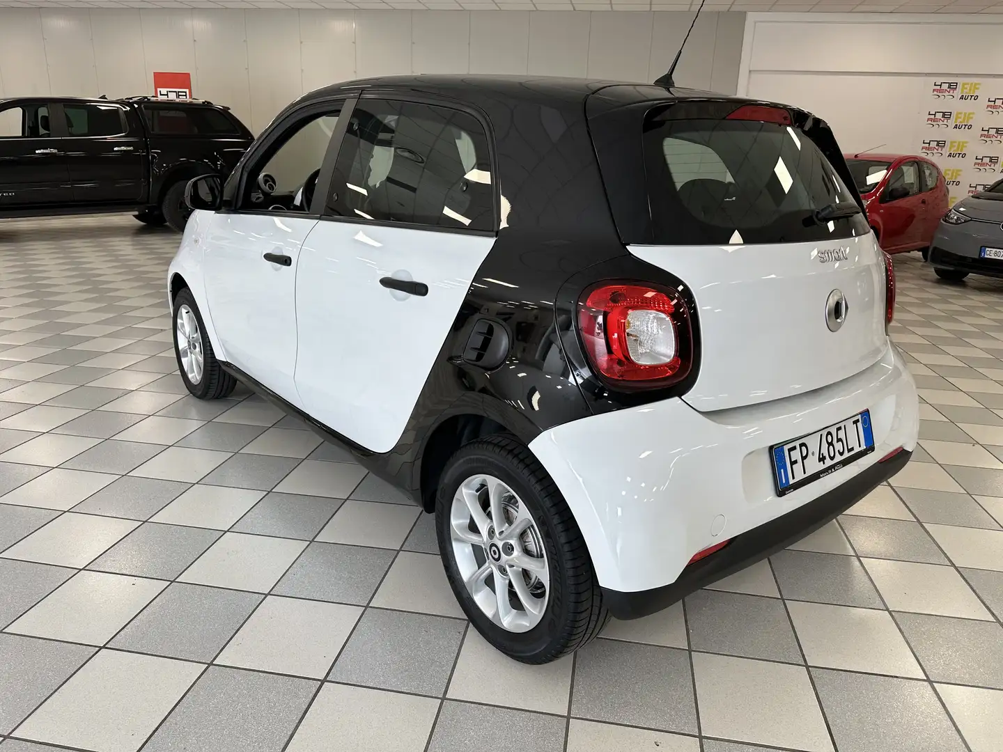 smart forFour 1.0 Youngster 71cv my18 Wit - 1