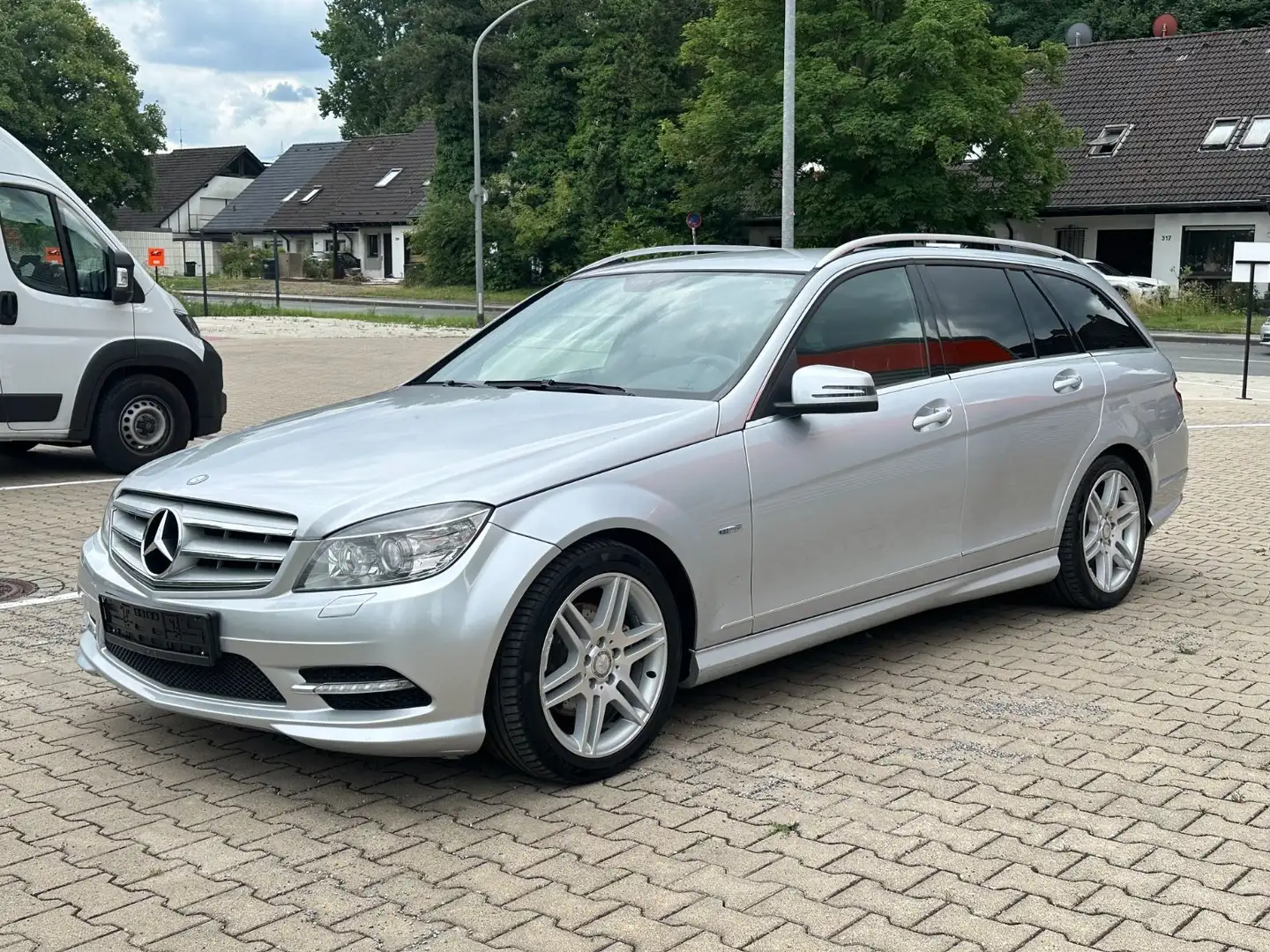 Mercedes-Benz C 200 T CDI  BlueEfficiency *LEDER*NAVI*AMG-LINE Argent - 1