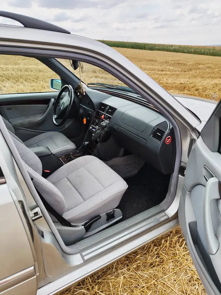 Mercedes-Benz C 180 T Classic, foto 7