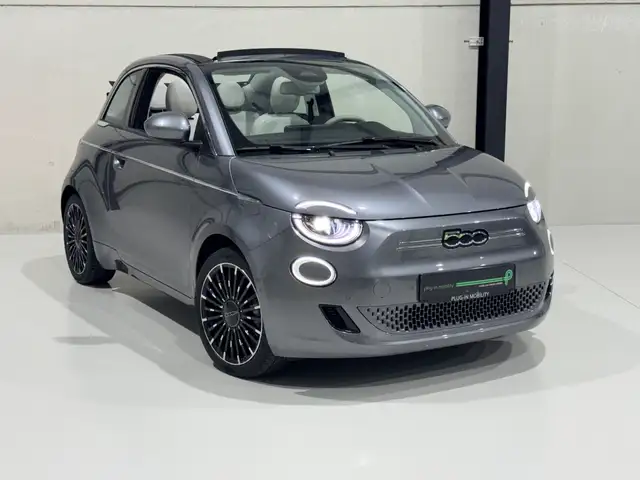 Fiat 500e 42 kwh Cabrio La Prima!