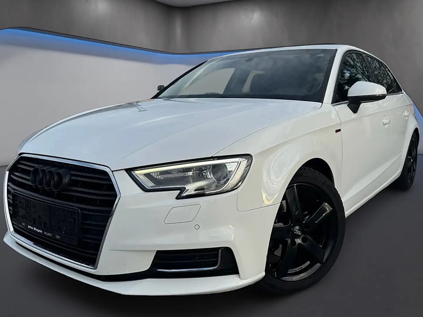 Audi A3 SB 1,6 TDI intense *Sitzh.*Tempomat*Sportlenkrad* Weiß - 1
