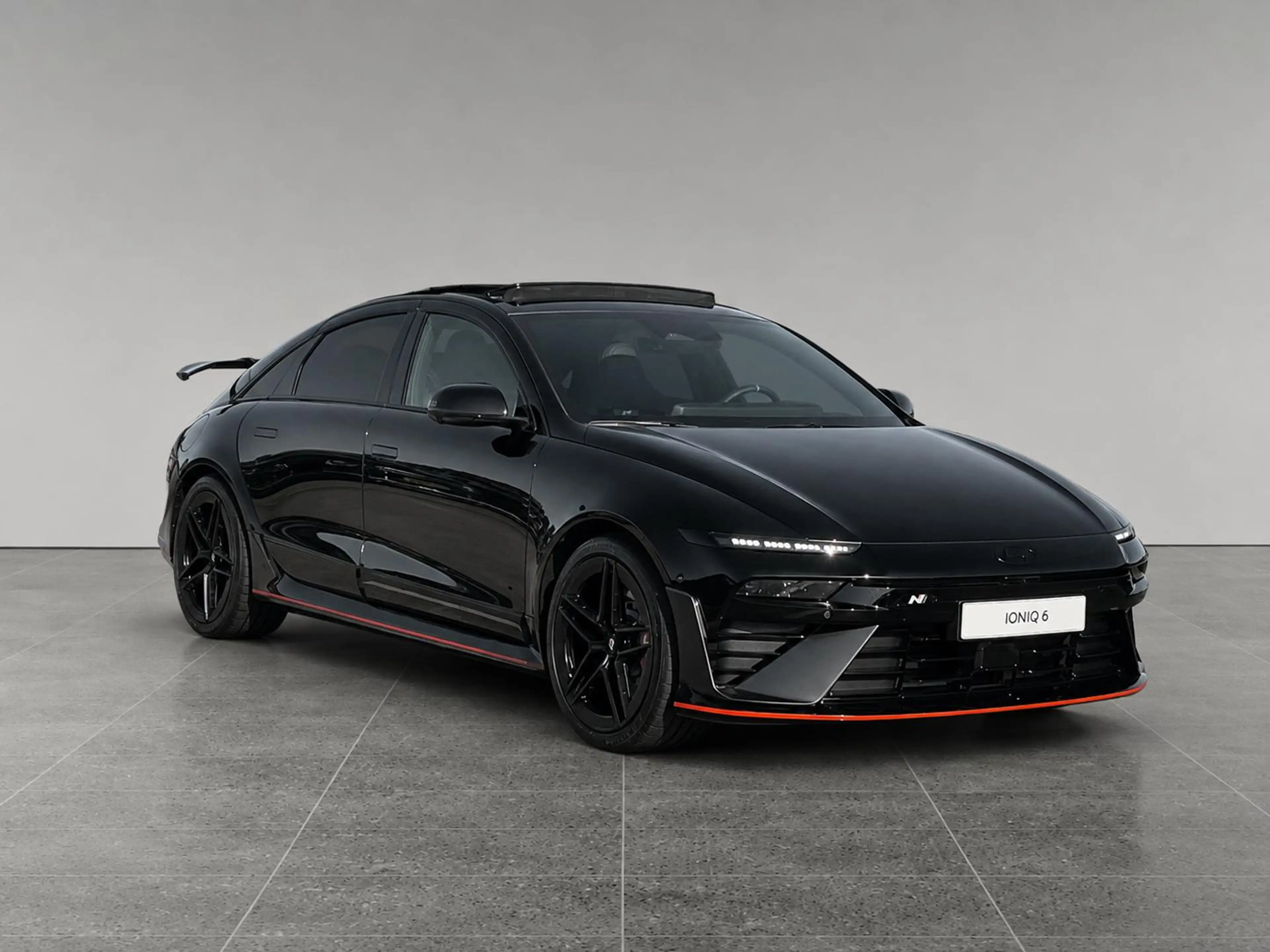 Hyundai IONIQ 6 N Vision 84kWh 650pk | NU IN DE SHOWROOM | 2026 WO — photo 2