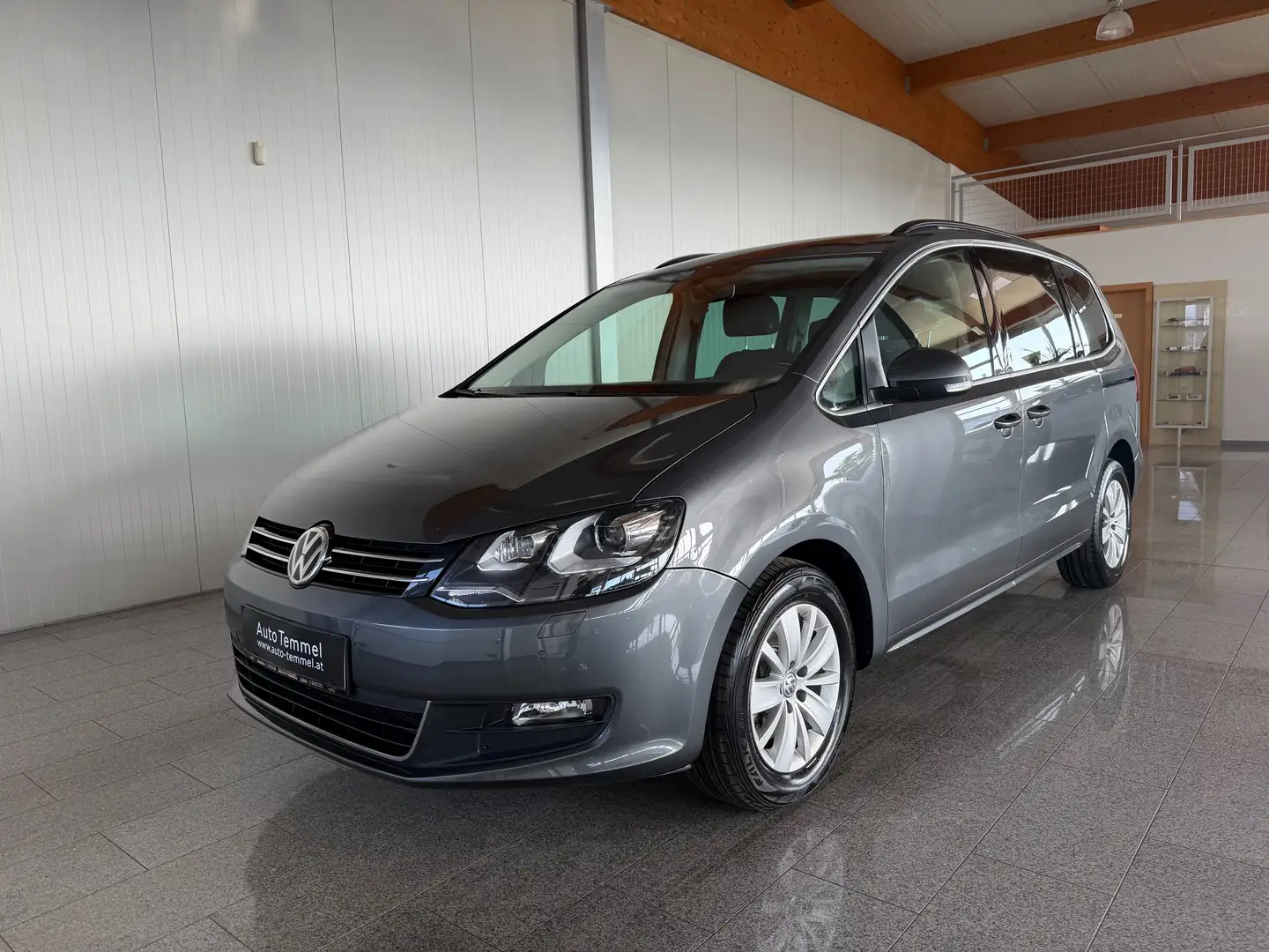 Volkswagen Sharan Comfortline BMT/Start-Stopp 4Motion Grau - 2