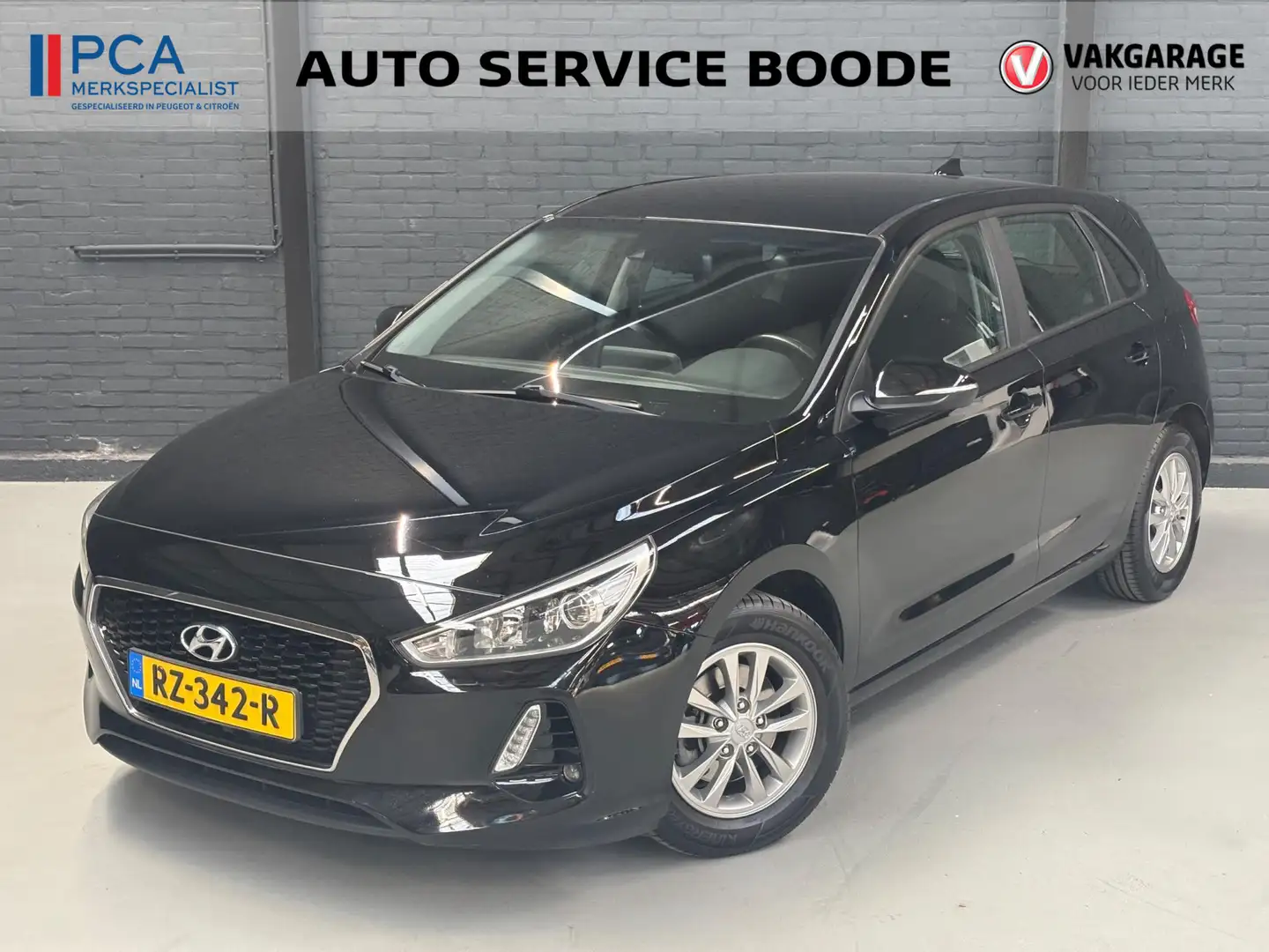Hyundai i30 1.0 T-GDI (120pk) Comfort - climate - cruise - App Zwart - 1