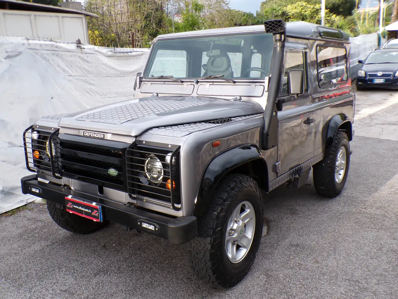 Land Rover Defender 90 2.5 td 6 POSTI..COMPLETAMENTE RESTAURATA.., foto 2