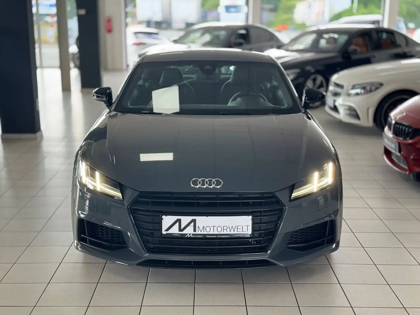 Audi TT Coupe 1.8 TFSI Sline/virtual cockpit/ Grau - 2