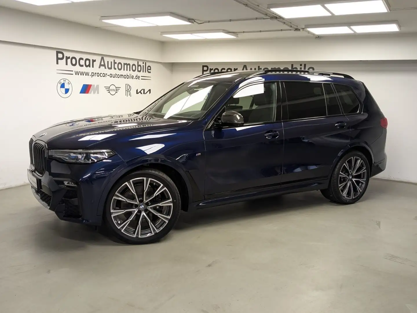 BMW X7 M 50i Laser Pano SkyLounge TV+ AHK DA Prof Blau - 2