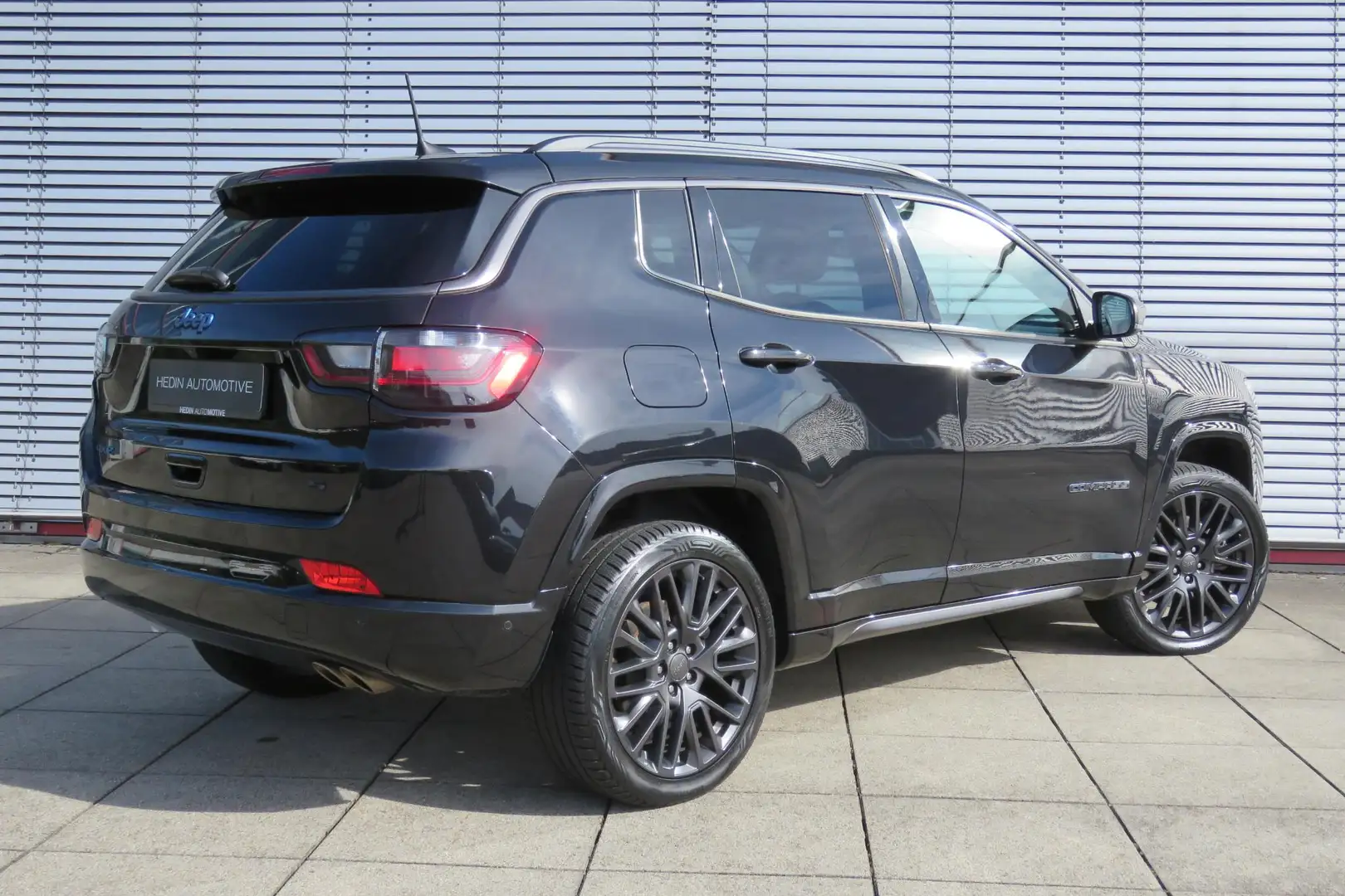 Jeep Compass 4XE 240pk PHEV S | Luxe & Comfort in Elke Rit | Au Zwart - 2