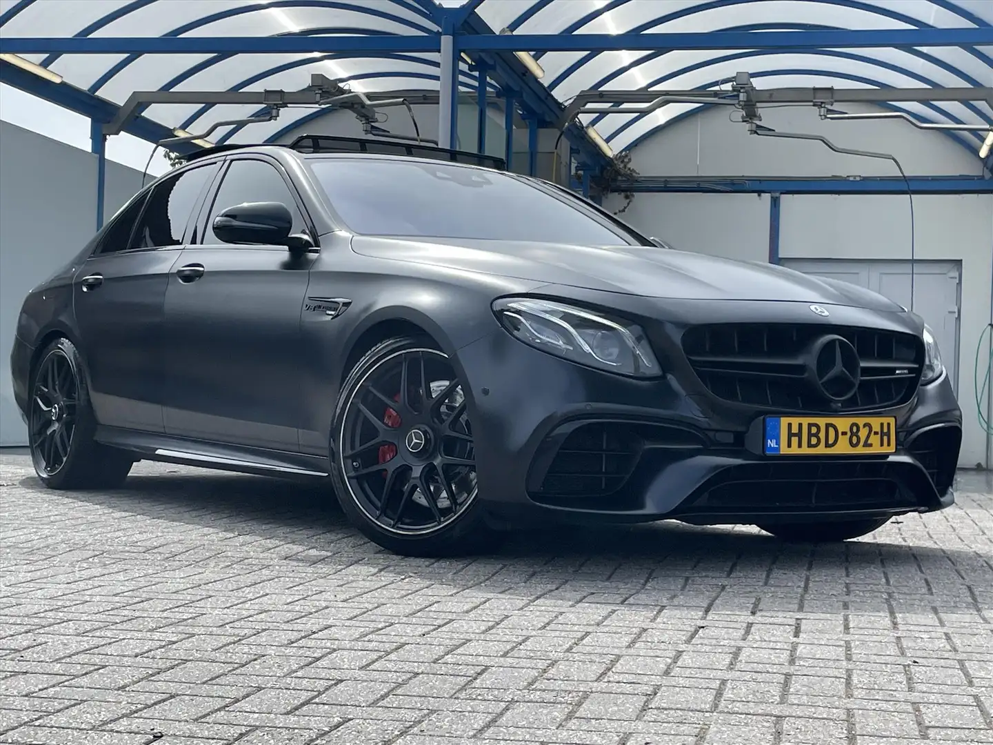 Mercedes-Benz E 63 AMG E63 S S 612PK 4MATIC / Pano / Schaalstoelen / Burm Černá - 2