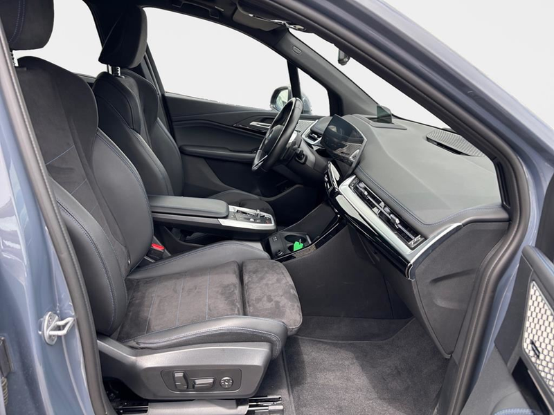 BMW 218 M Sport — photo 14