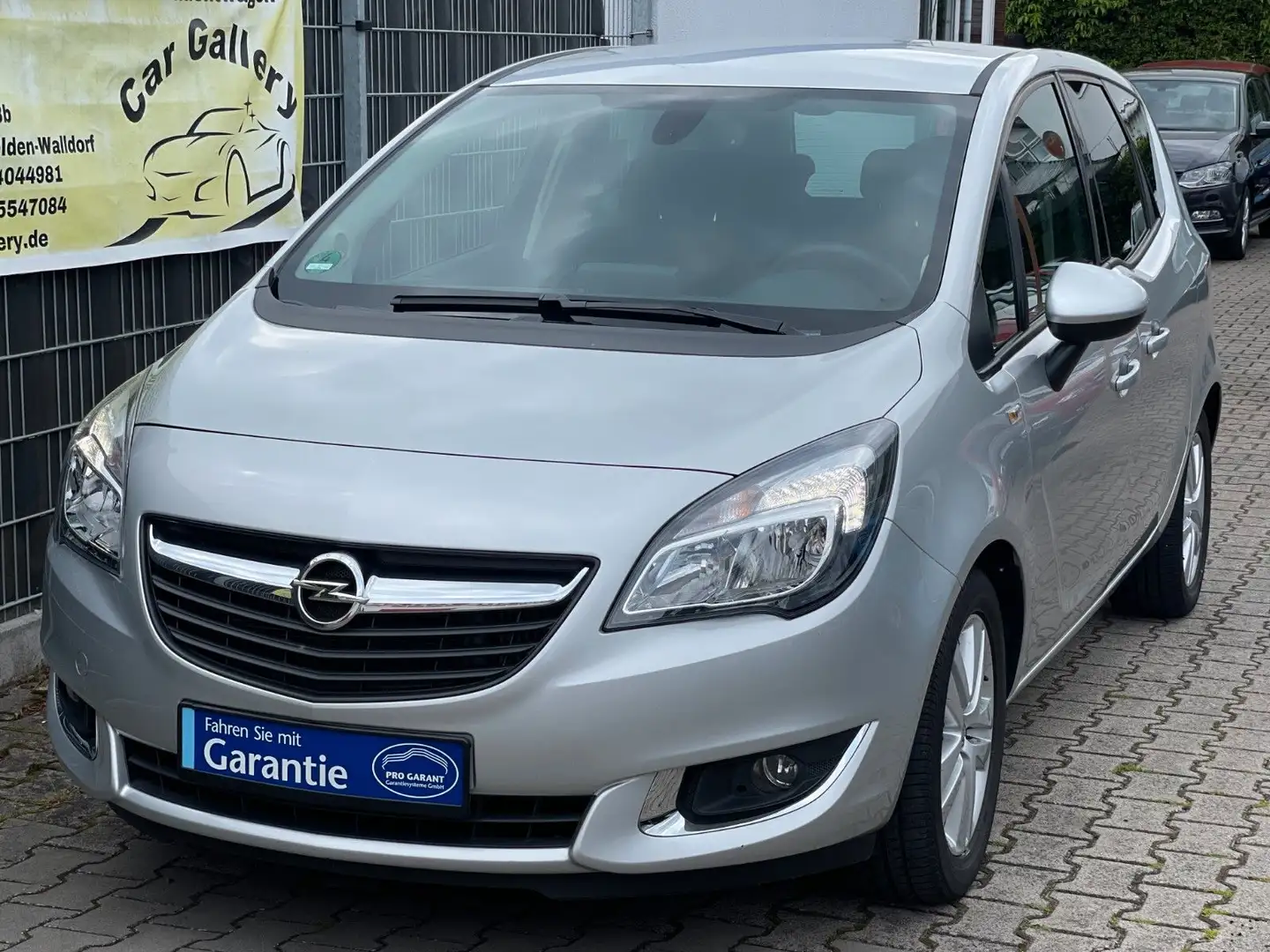 Opel Meriva B Style/Einparkhilfe/SHZ/2.Hd/Garantie Silber - 1