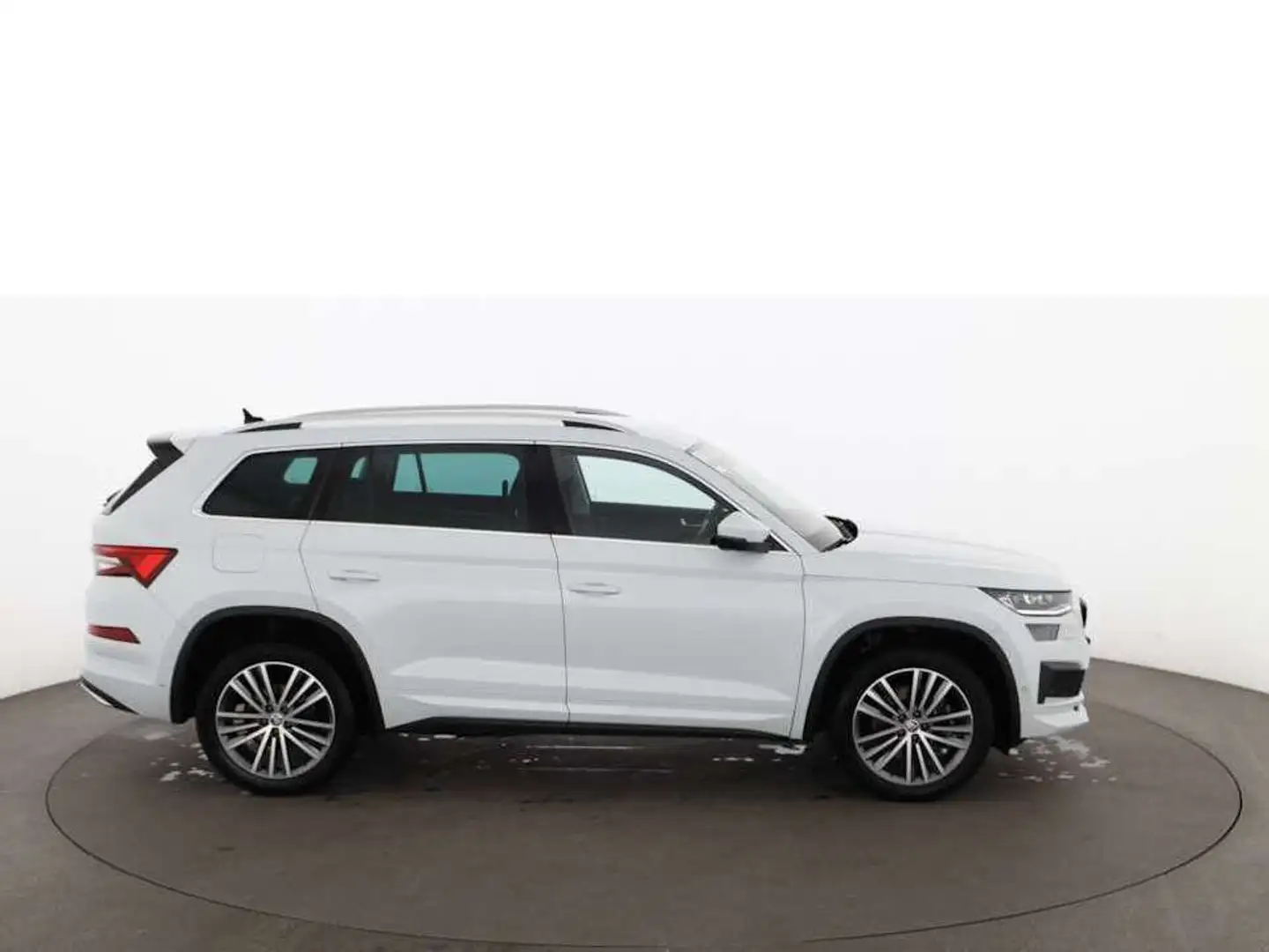 Skoda Kodiaq 2.0 TDI L&K 4x4 Aut MATRIX AHK 360-CAM NAV Weiß - 2