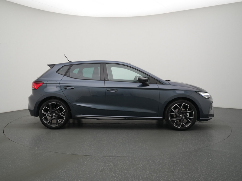 SEAT Ibiza FR Black Edition LED FACEL. ACC — photo 3