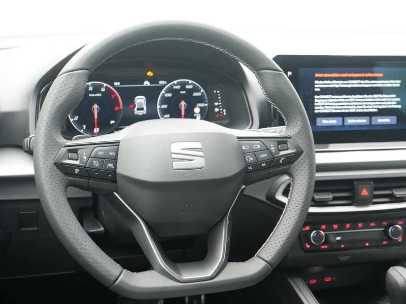 SEAT Ibiza FR Black Edition LED FACEL. ACC — photo 9