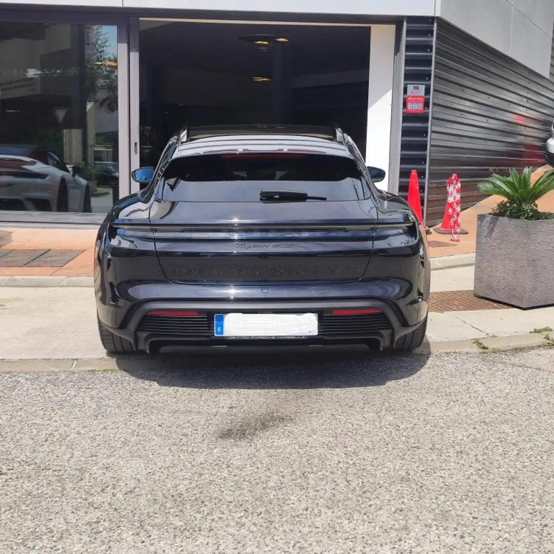 Porsche Taycan GTS Sport Turismo Fekete - 2