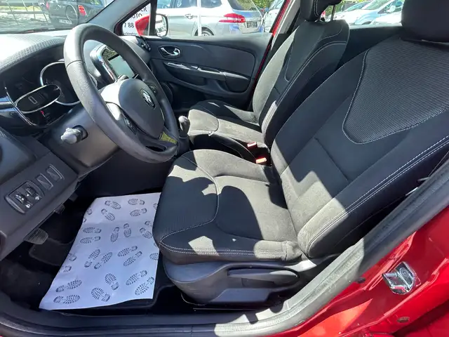 Renault Clio view 13
