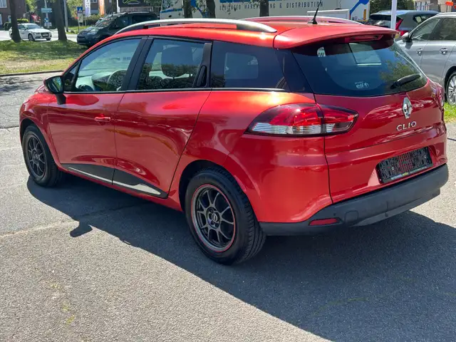 Renault Clio view 4