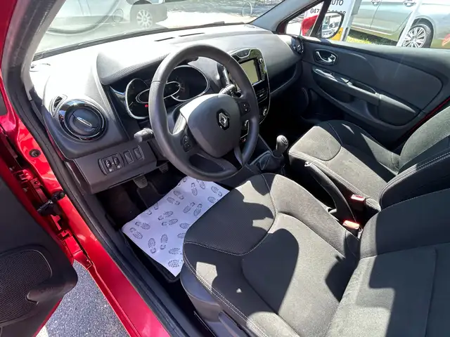 Renault Clio view 11