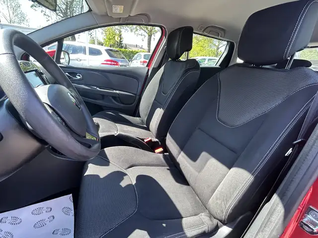 Renault Clio view 14