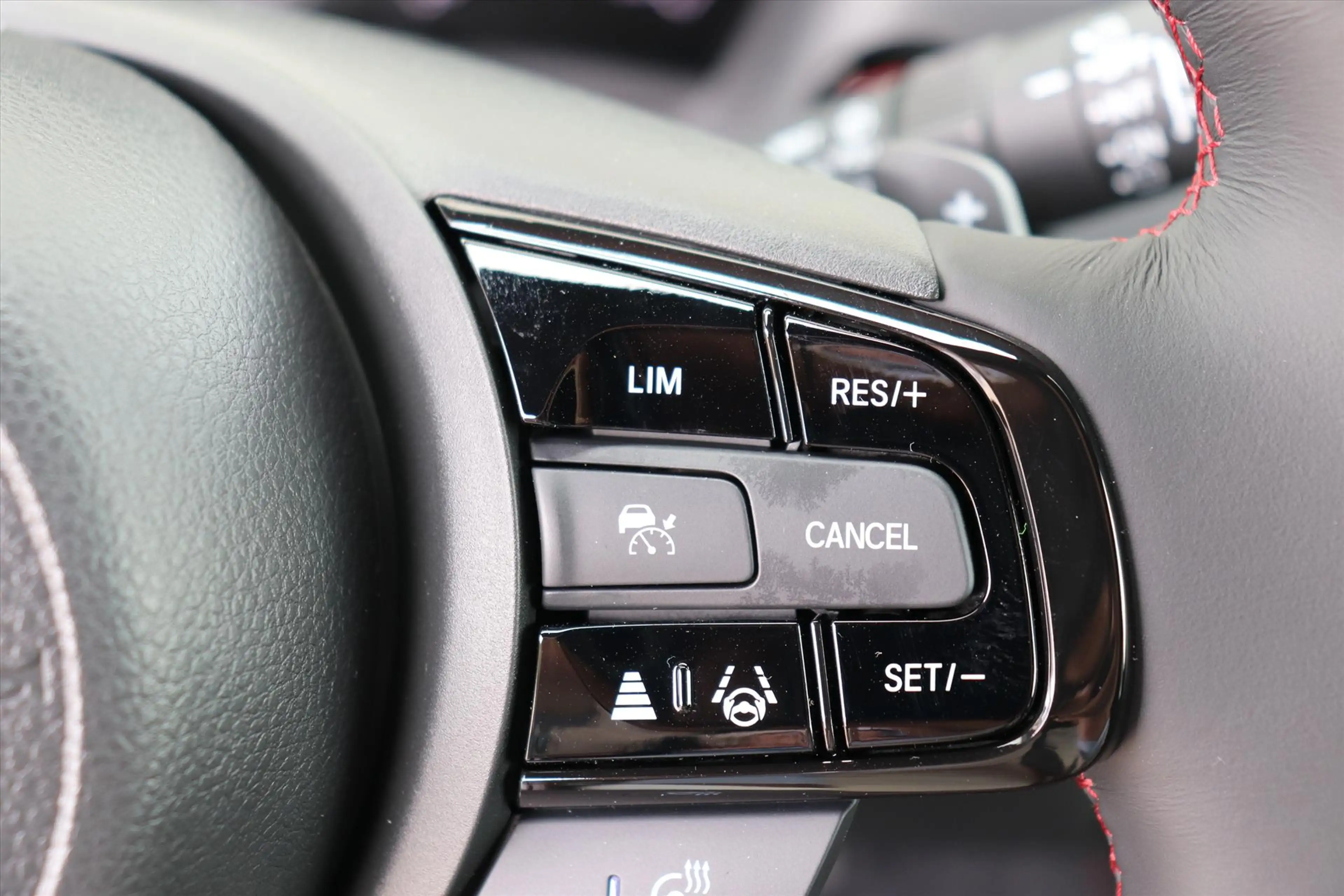 Honda HR-V 1.5 e:HEV i-MMD 131pk CVT Advance Sport — photo 8