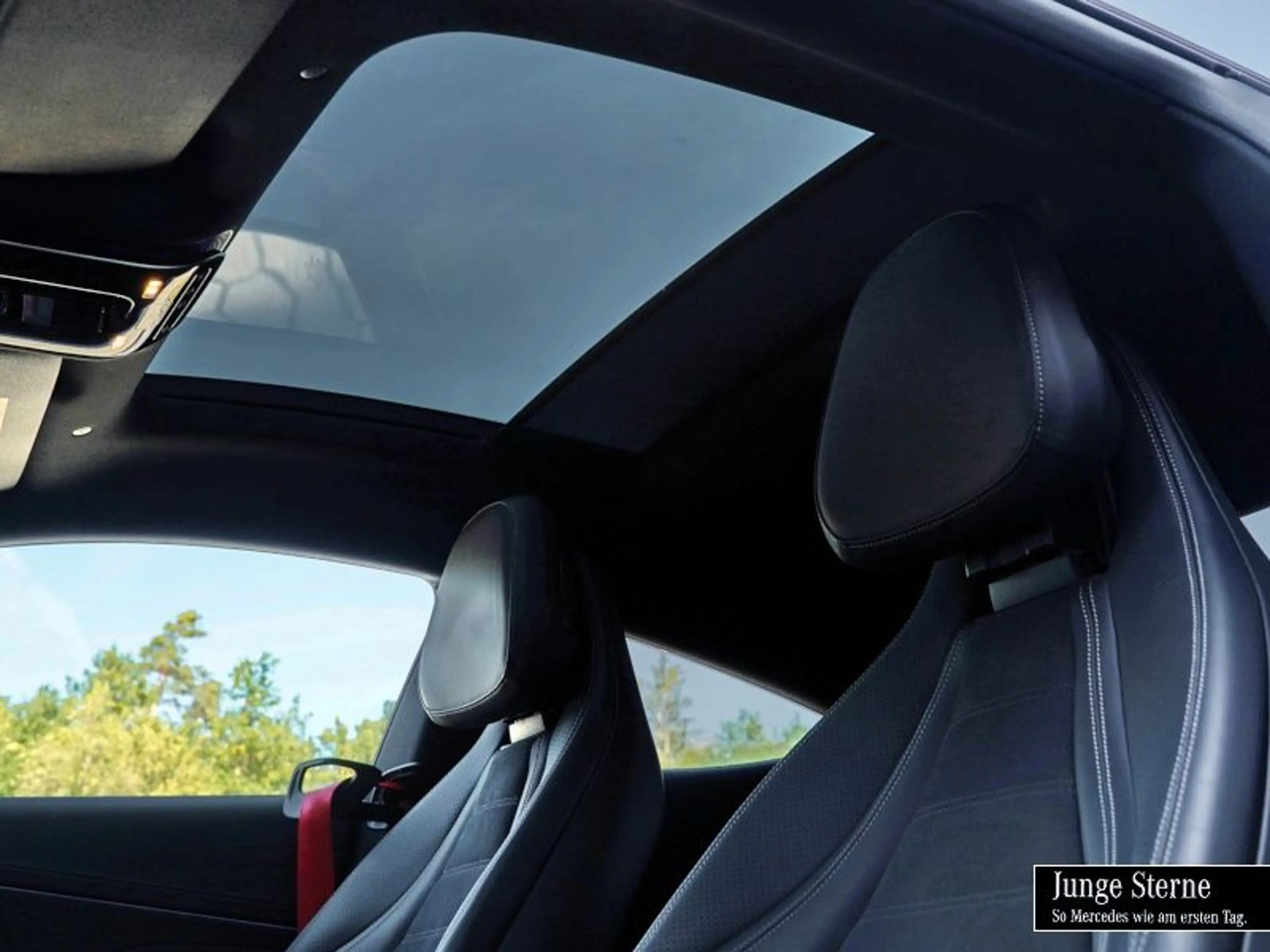 Mercedes-Benz CLE 200 Coupé AMG ADVPLUS+PANO+BURMESTER+NIGHT+W — photo 11
