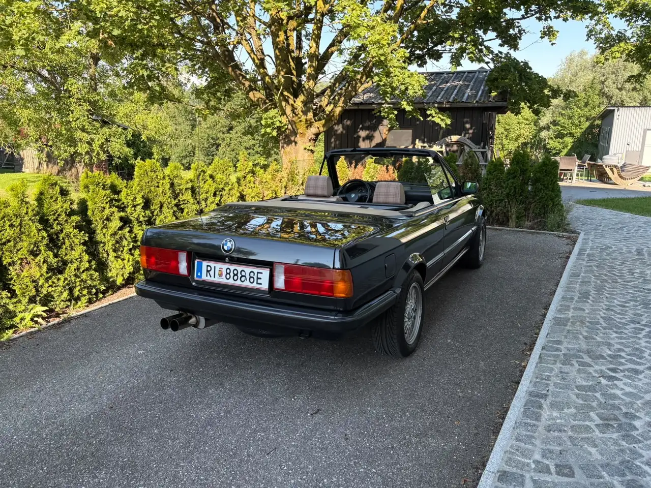 BMW 320i Cabrio, foto 2