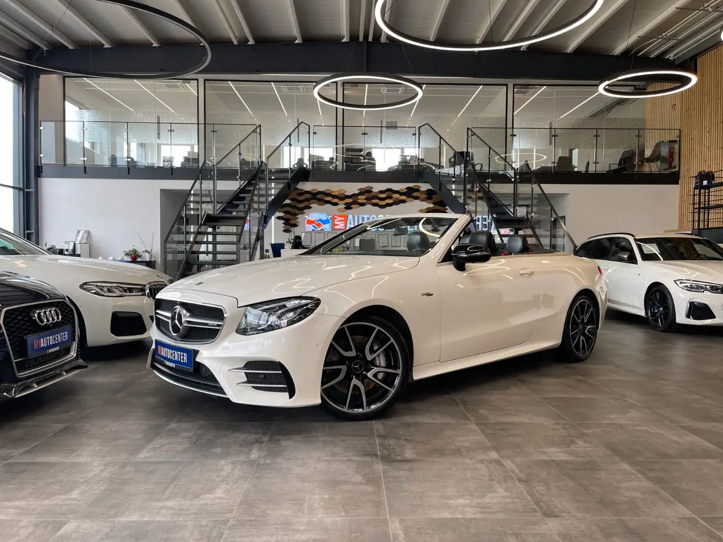 Mercedes-Benz E 53 AMG *Multibeam*Burmester*Widescreen*Cabrio* Weiß - 1