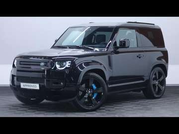 90 P525 V8 AWD Auto
