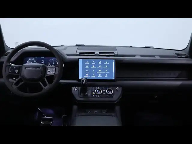 Land Rover Defender 90 view 14