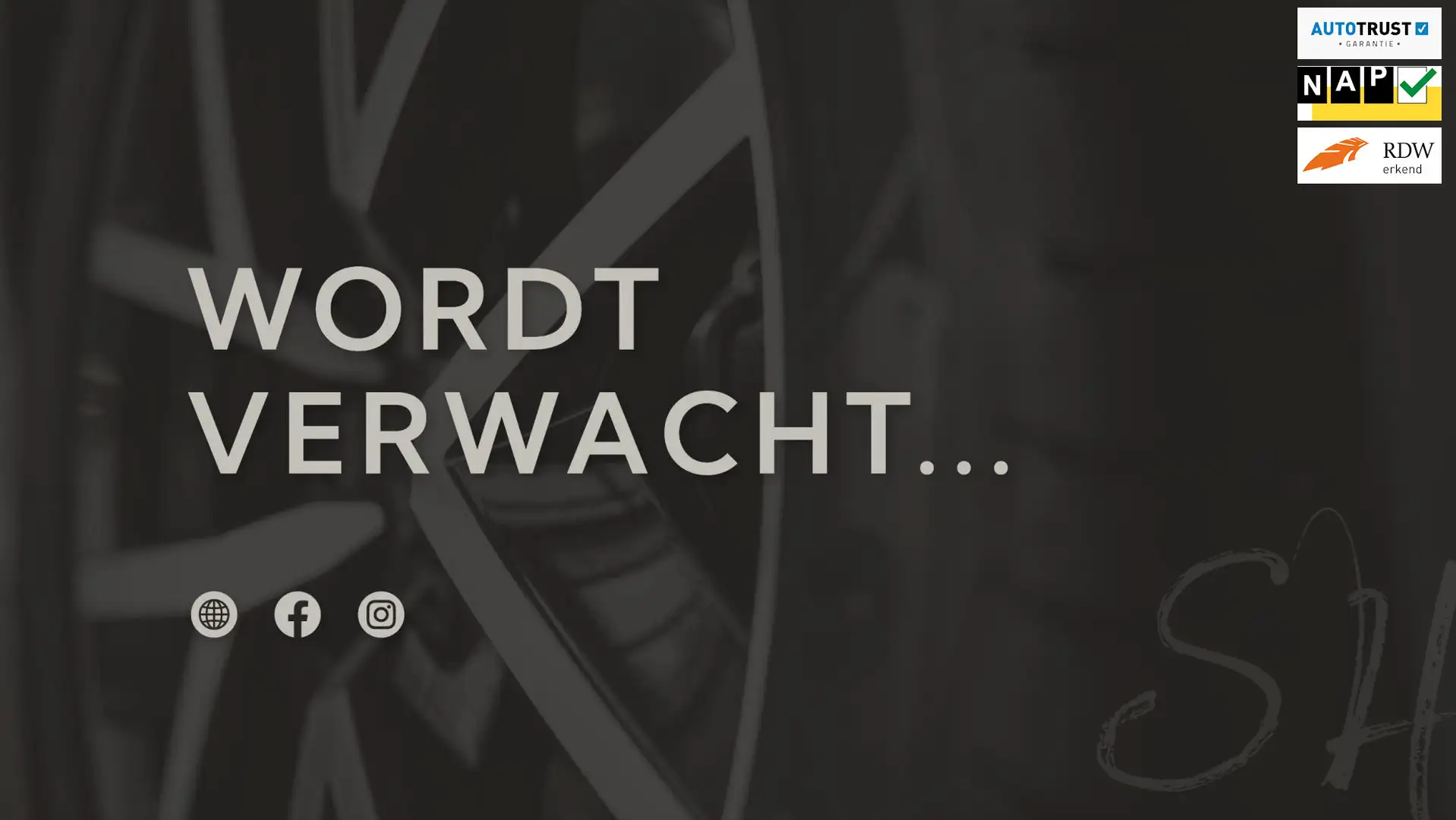 Volkswagen Tiguan 1.4 TSI R-Line / FULL / STOELVERWARMING / TREKHAAK Zwart - 1