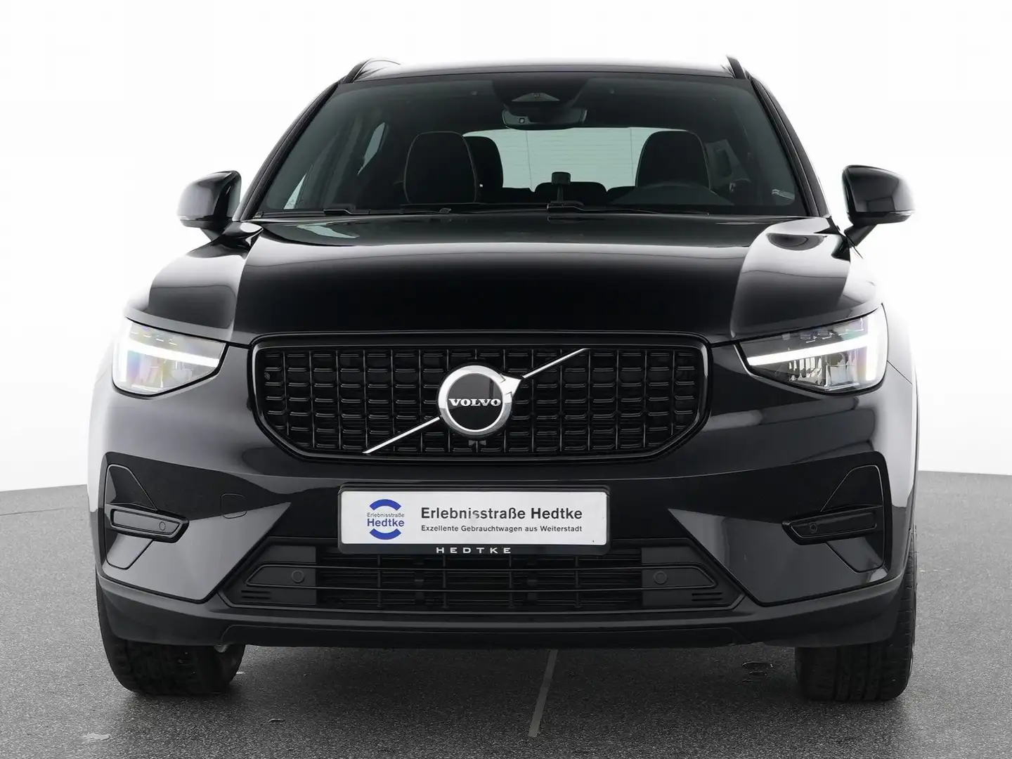 Volvo XC40 B3 Benzin Plus Dark 18"+AHK+FRONTSCHEIBENHZ Negru - 2