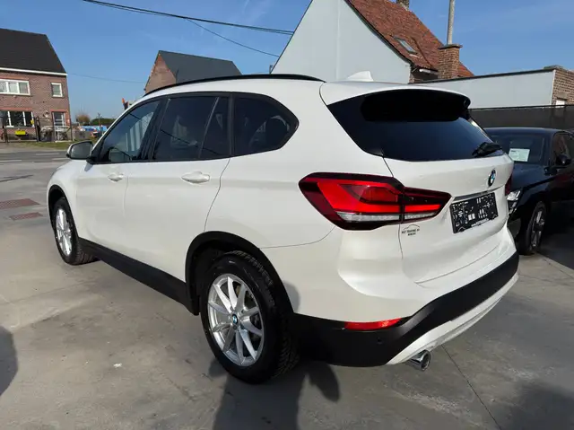 BMW X1 view 8