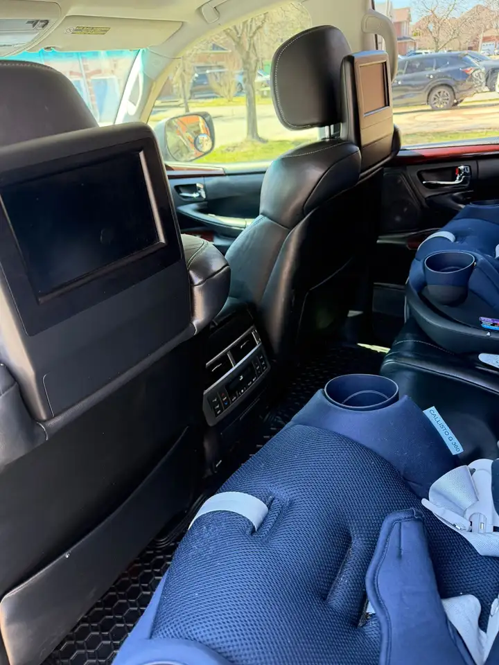Lexus LX снимка Lexus LX