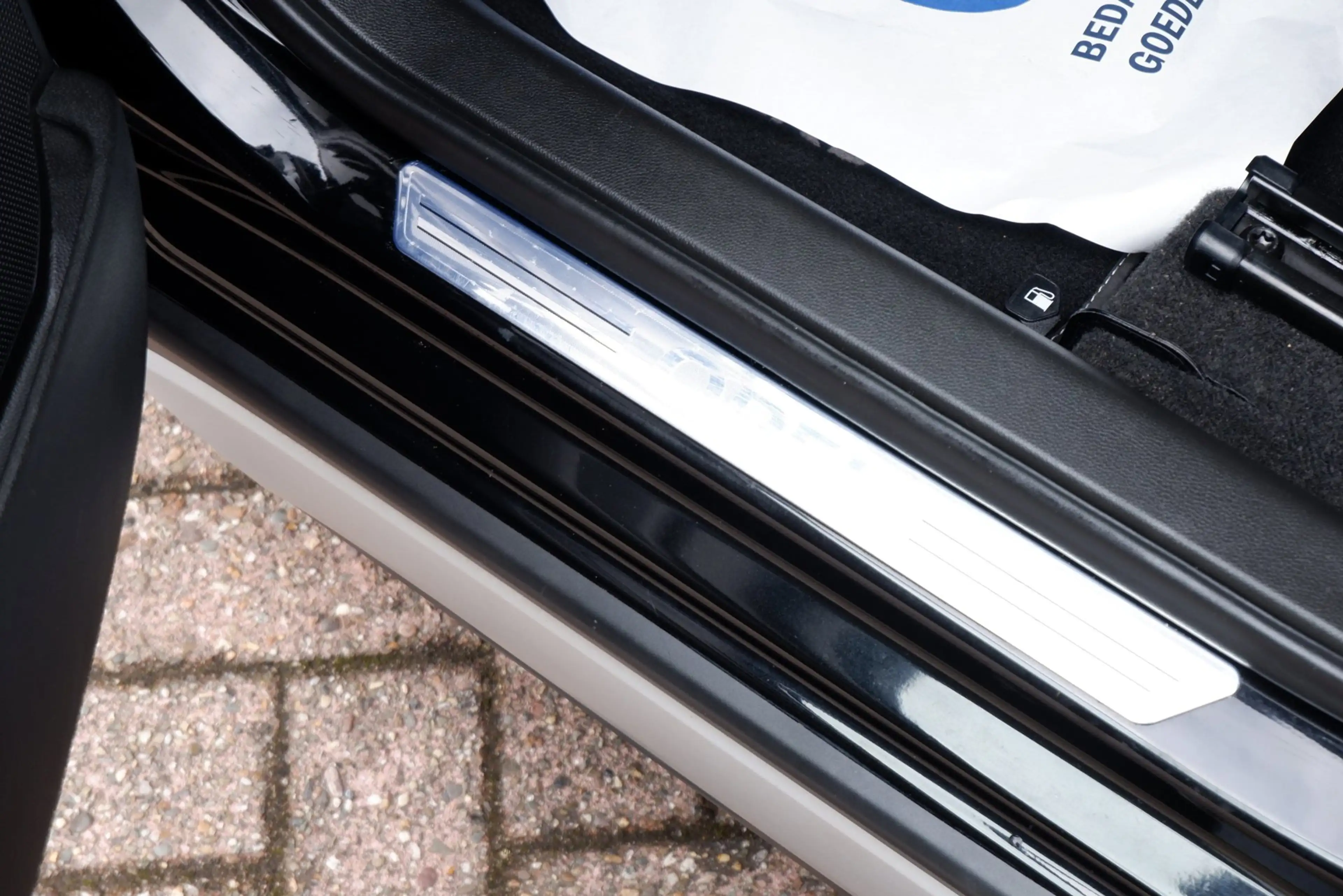 Opel Karl 1.0 Rocks Online Edition — photo 38