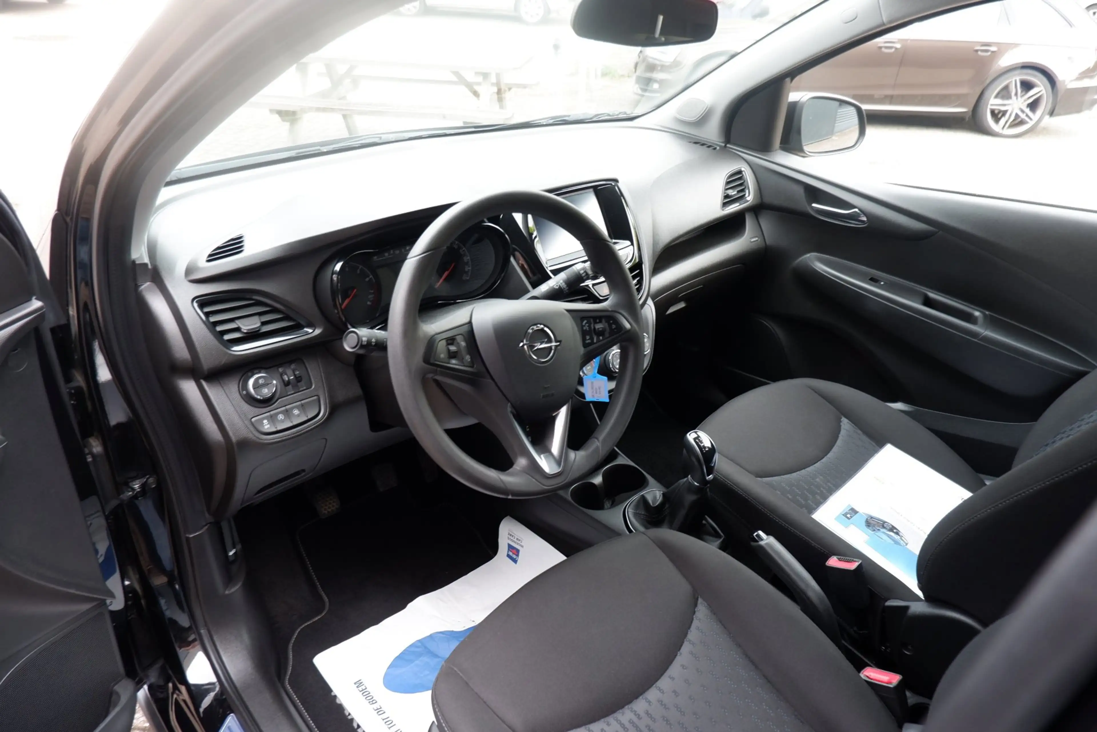 Opel Karl 1.0 Rocks Online Edition — photo 27