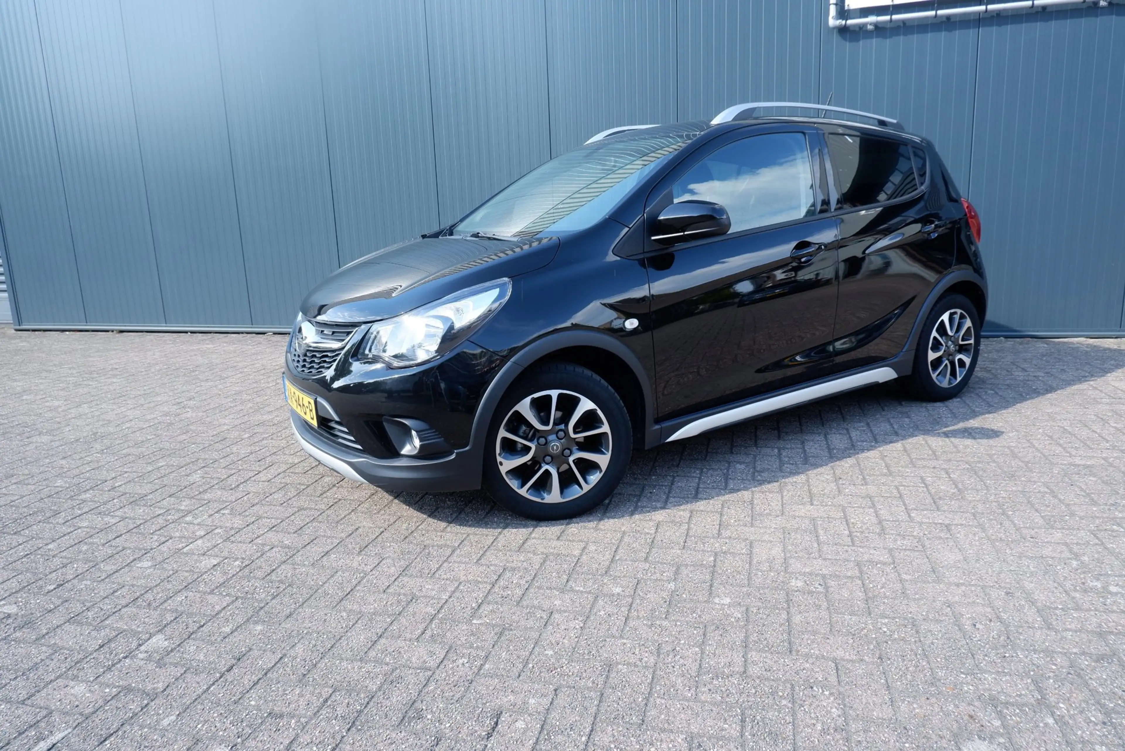 Opel Karl 1.0 Rocks Online Edition — photo 2