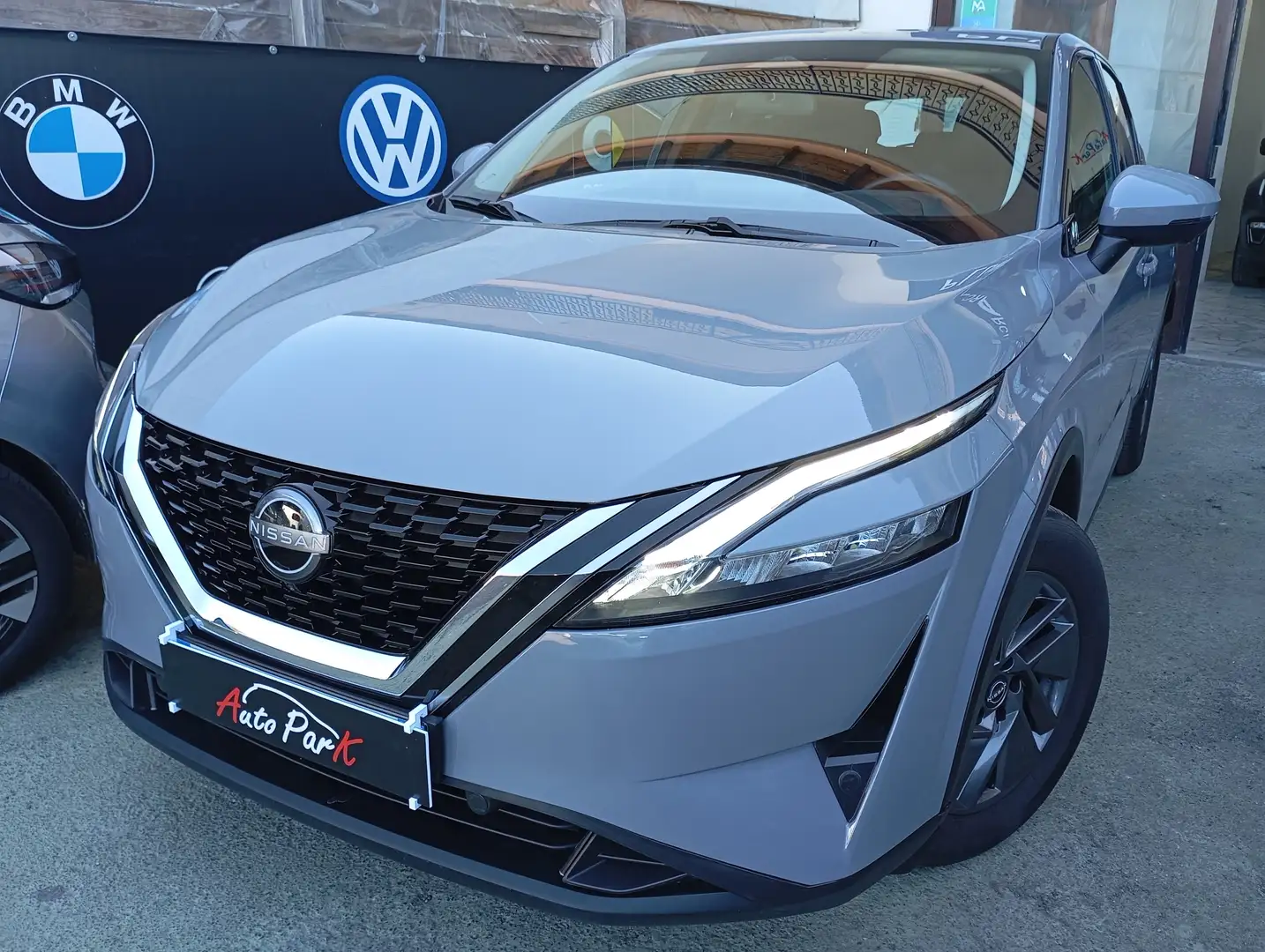 Nissan Qashqai 1.3 MHEV 158CV Business Aut. Grigio - 1