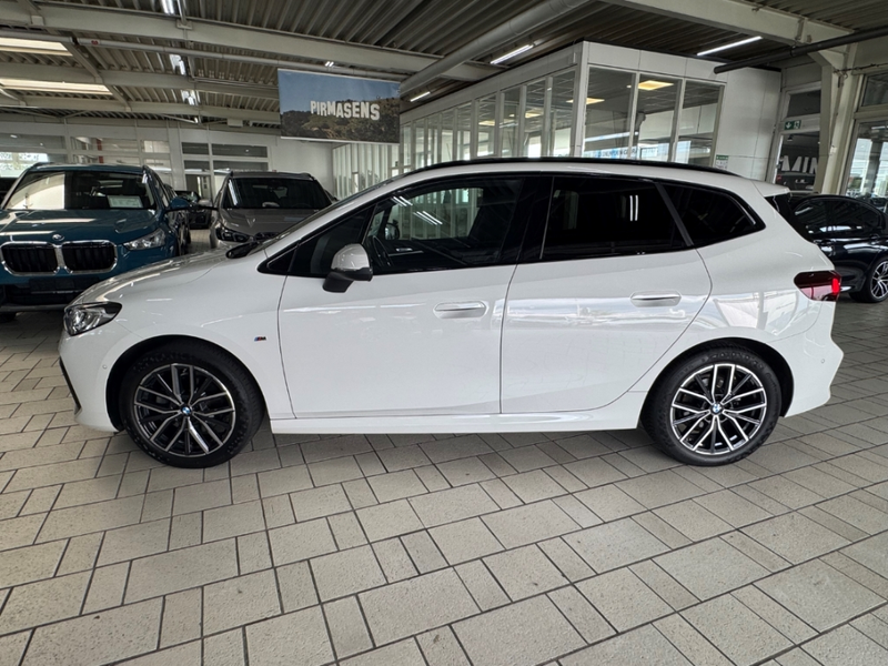 BMW 218 Active Tourer iA M Sport 18'' Pano LenkradHZG. Par — photo 4