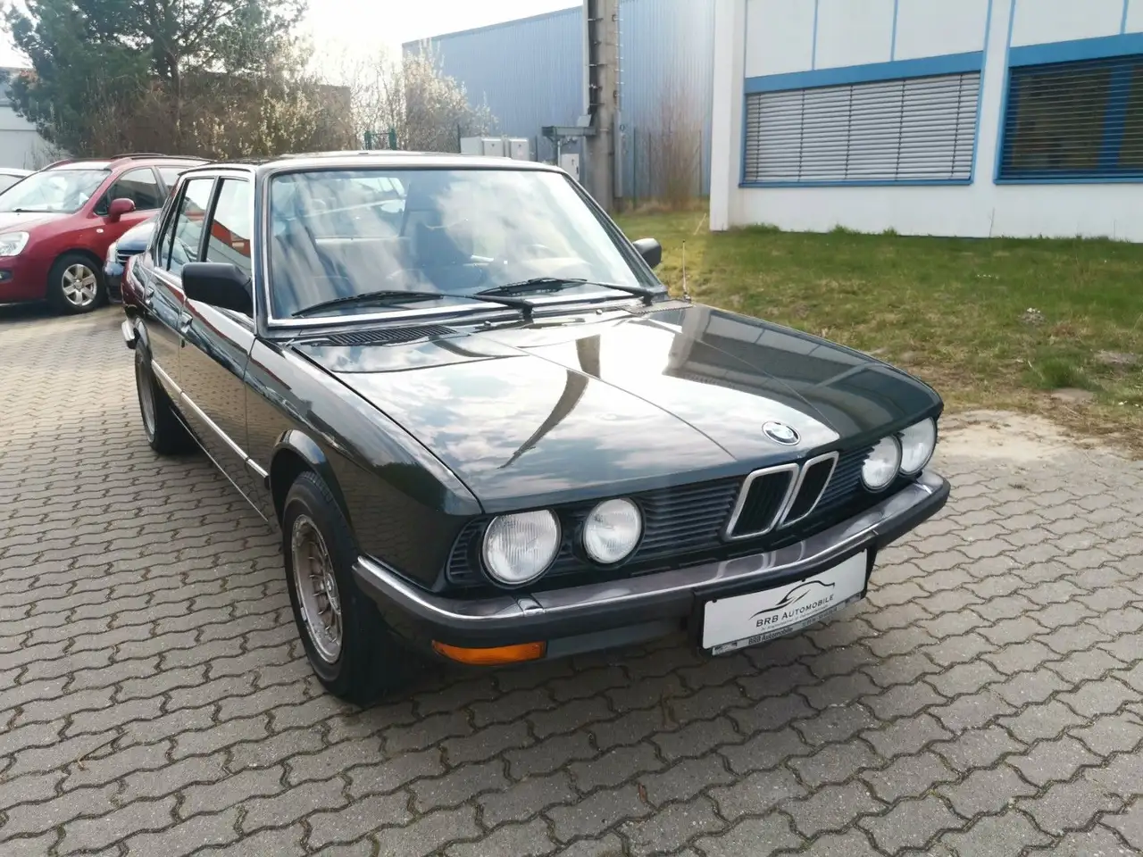 BMW 518