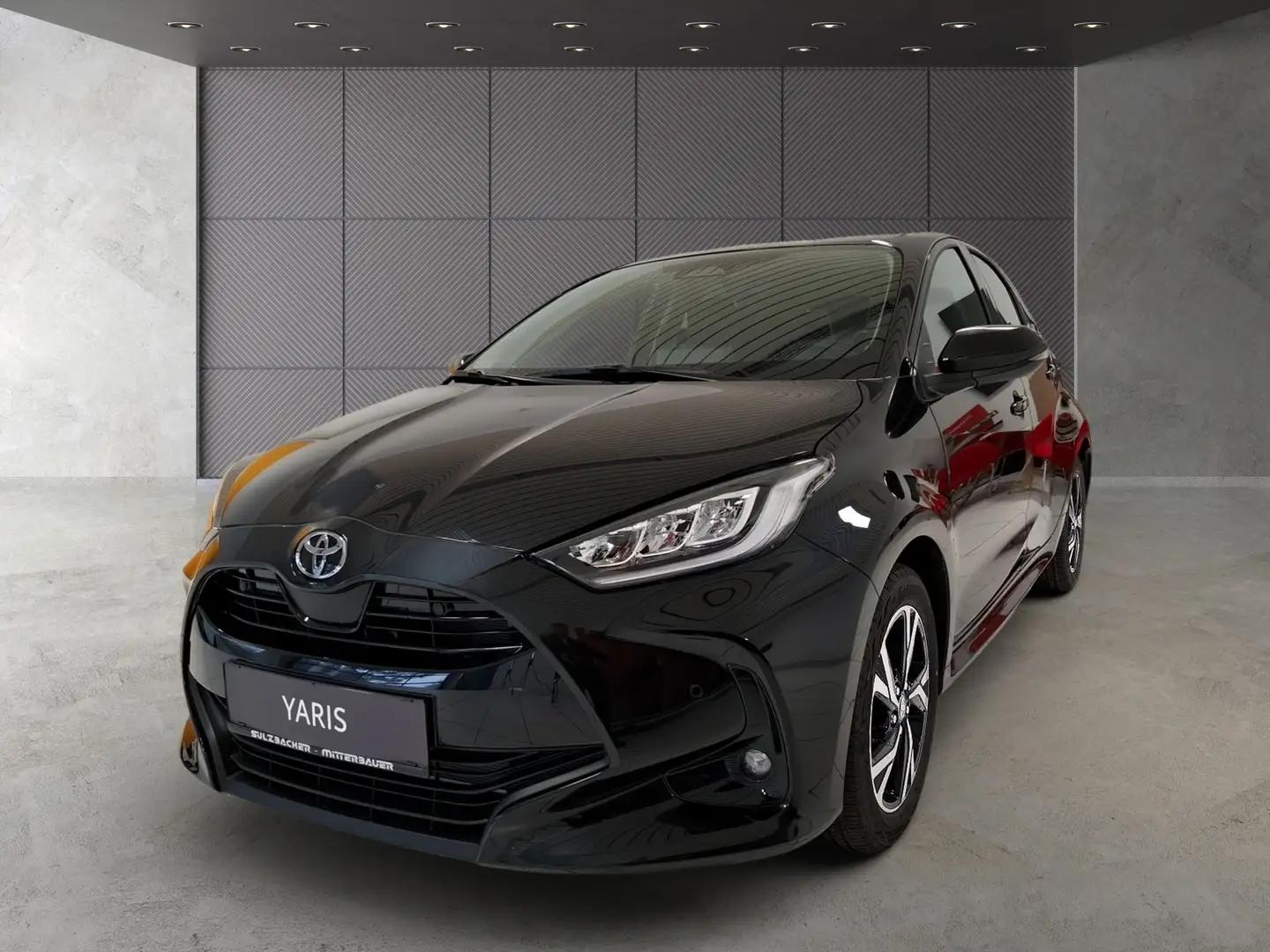 Toyota Yaris 1.5 VVT-i Hybrid Active Drive Safety-Paket Schwarz - 1
