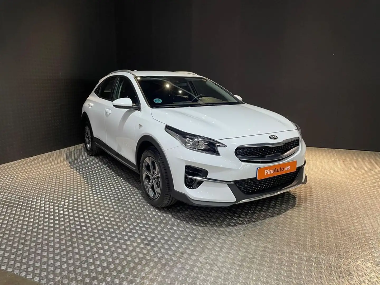Kia XCeed 1.0 TGDi Concept 88kW 120CV Blanco - 2