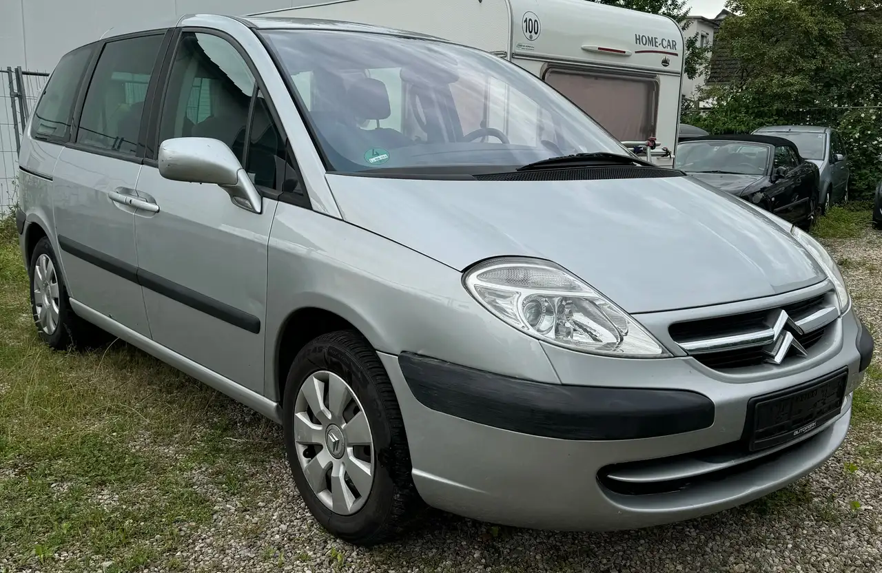 Citroen C8