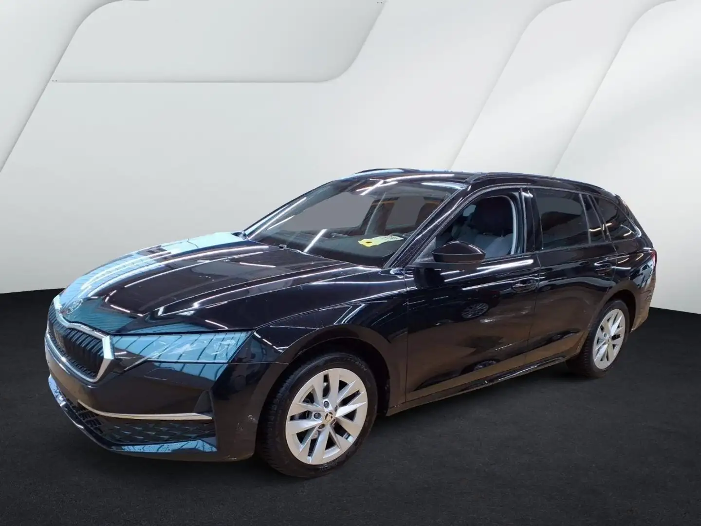 Skoda Octavia Combi 2.0 TDI DSG Selection Matrix AHKvo Zwart - 1