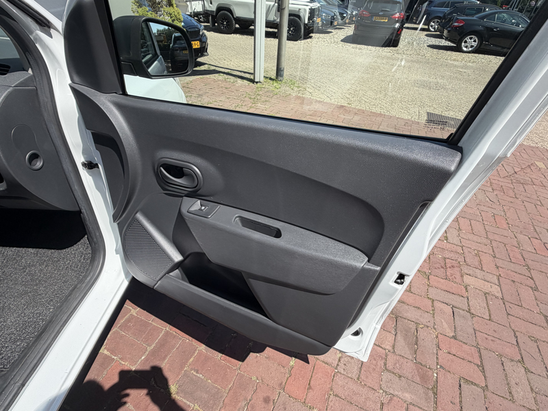 Dacia Dokker 1.5 Blue dCi 90 Solid – Praktisch, Zuinig en Betro — photo 26