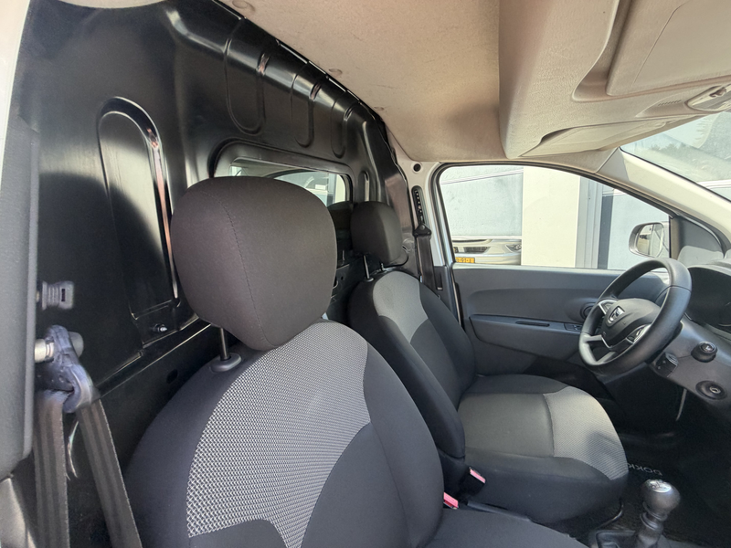 Dacia Dokker 1.5 Blue dCi 90 Solid – Praktisch, Zuinig en Betro — photo 16
