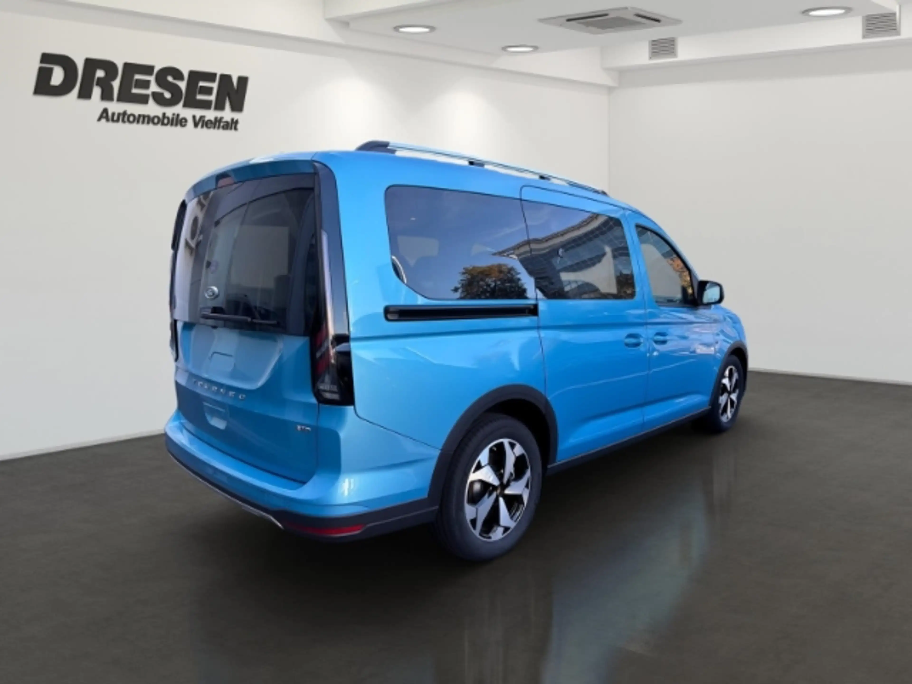 Ford Tourneo Connect L2 Active 2.0 EcoBlue *ALLRAD*7-SITZE*PANORAMADACH — photo 3