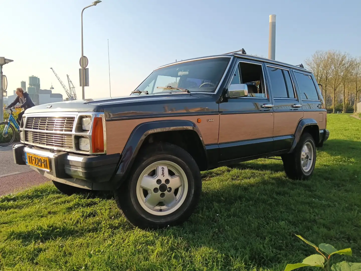 Jeep Cherokee Jeep Cherokee 'Woody' Wagoneer 1988 Grijs - 2