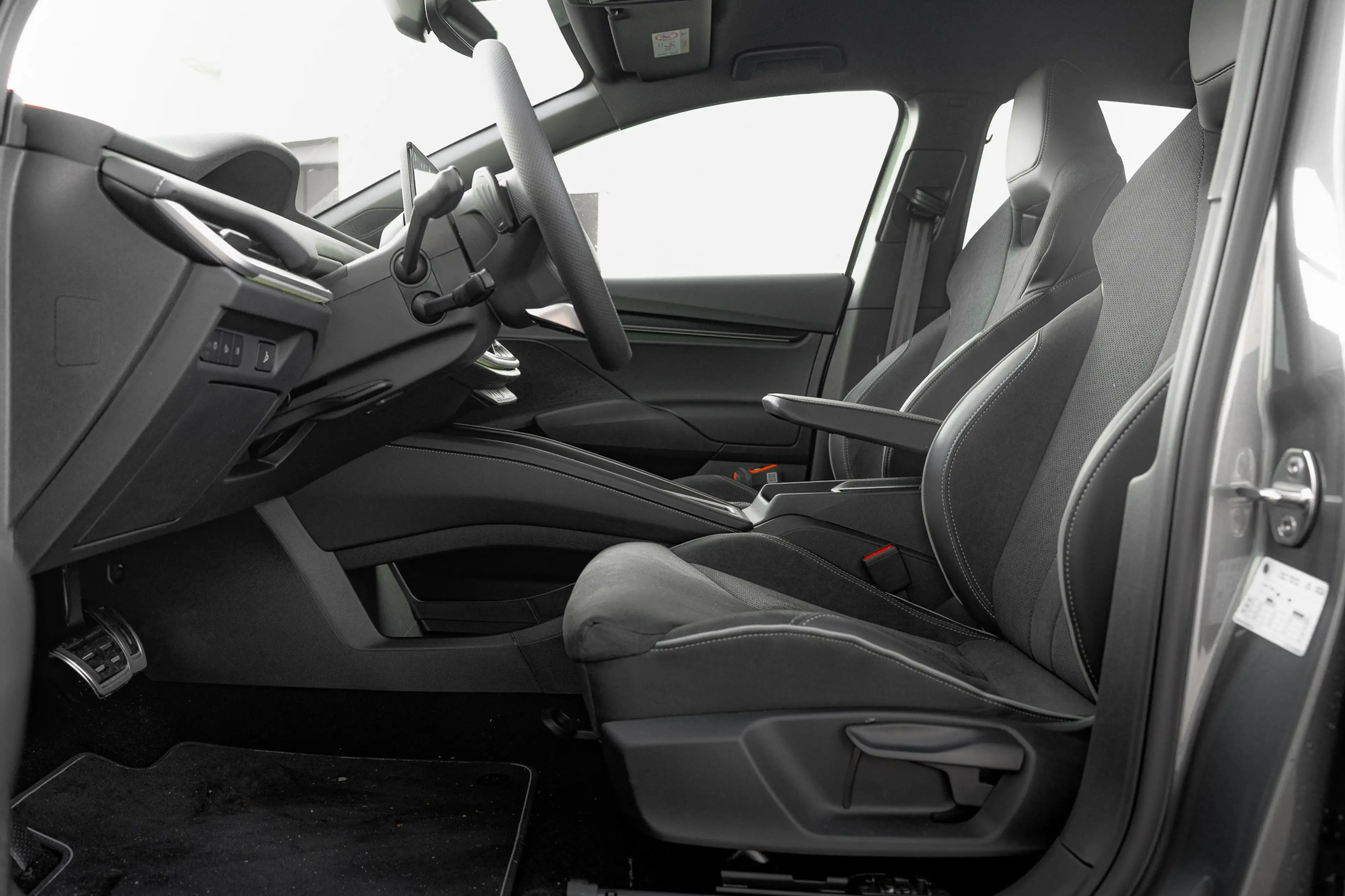 Skoda Elroq 85 286pk Sportline | Camera | 20" | Stoel & Stuurv — photo 13