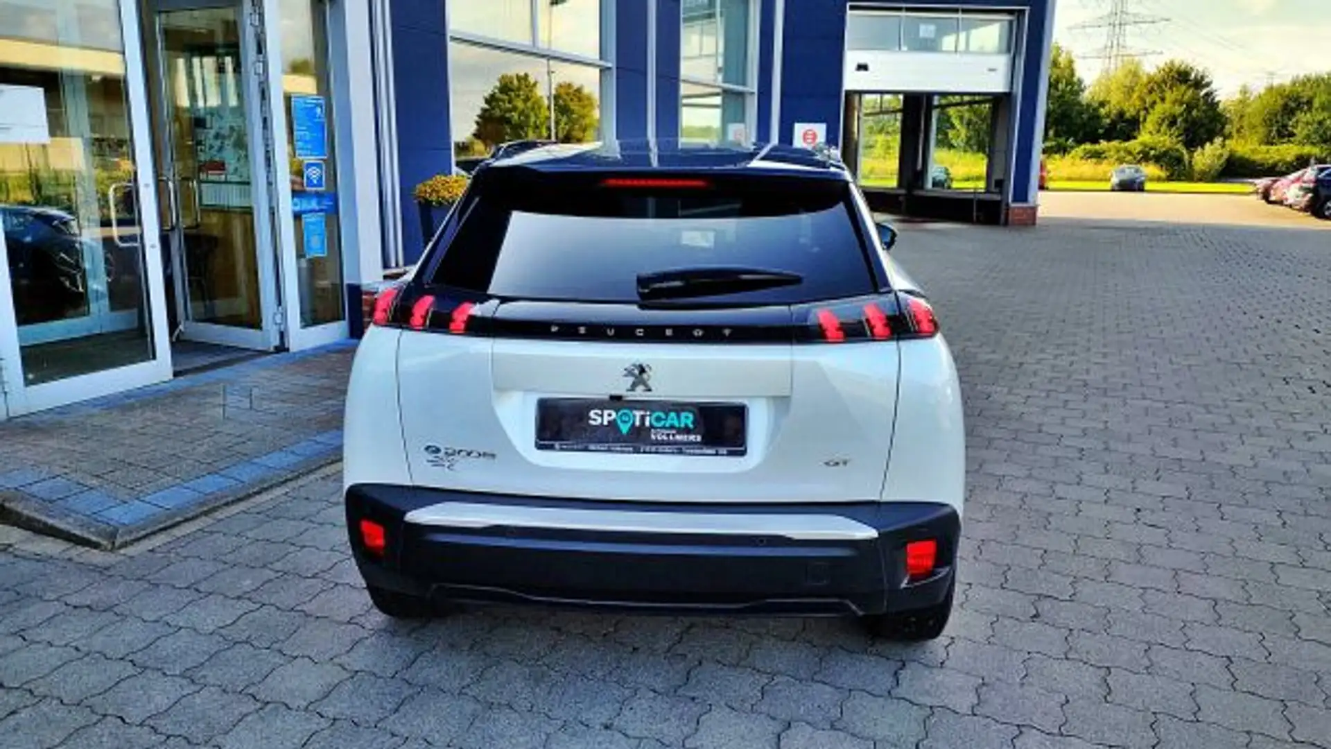 Peugeot 2008 2008 Elektro GT 11KW, Panorama, Kamera, Sitzheizun Weiß - 2