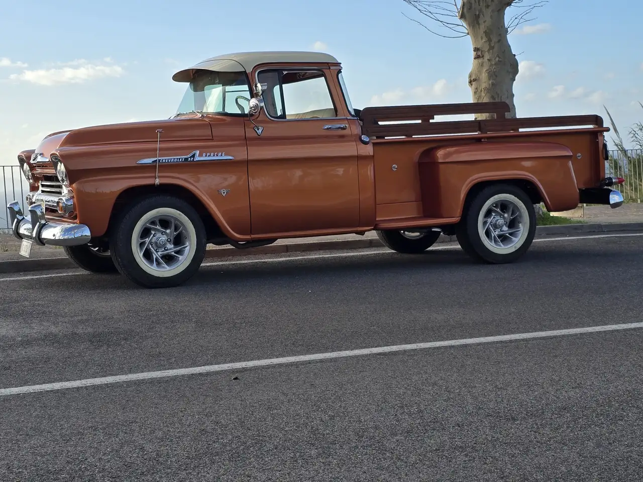 Chevrolet Apache 3100 Longbed Stepside Big window V8 matching, foto 2
